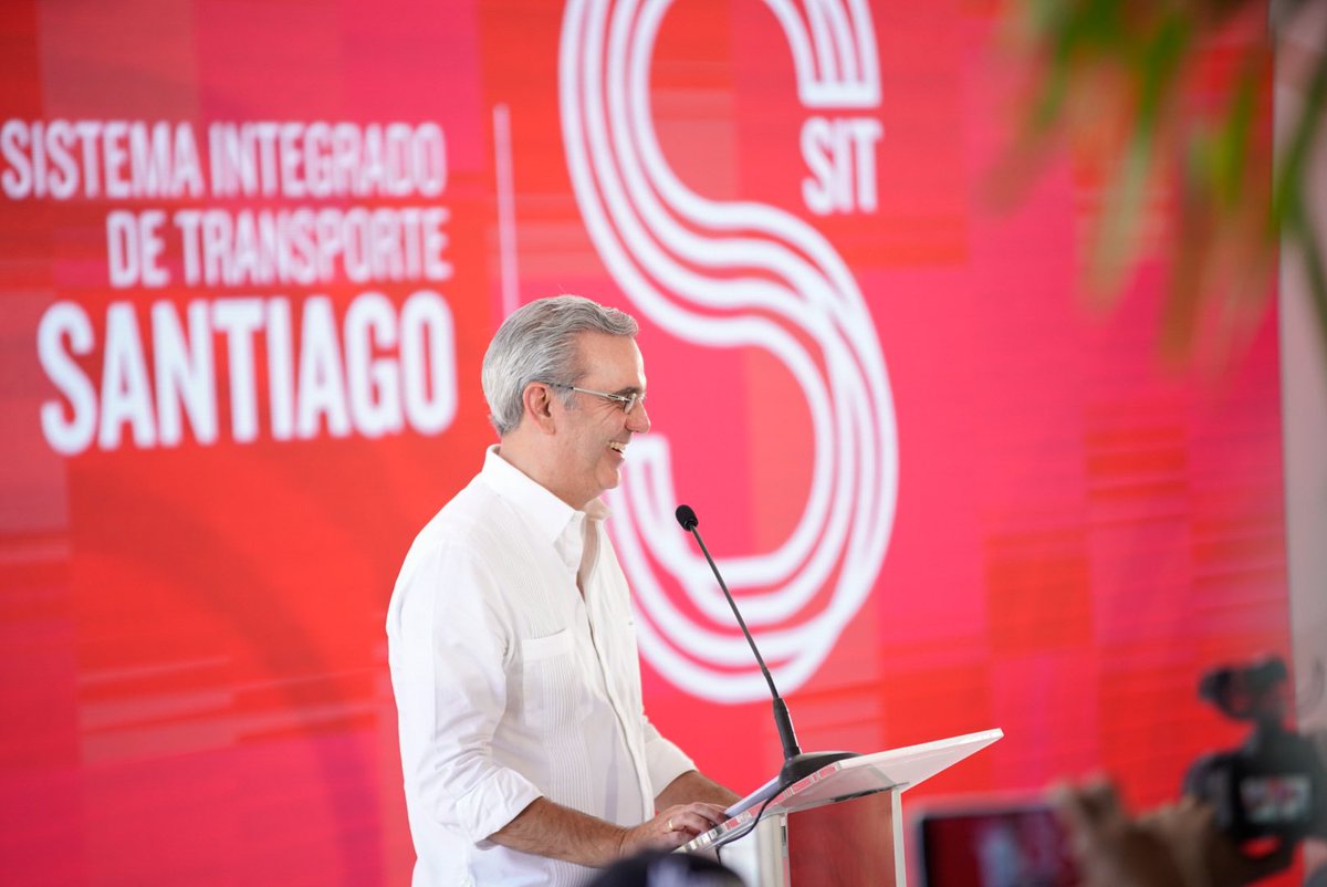 ¡Un día histórico! Como Gobierno, nos enorgullece inaugurar la línea 1 del Teleférico de Santiago ♥️🚡, y ser testigos de cómo mi querida ciudad avanza, mientras cumplimos el objetivo del Pdte. @LuisAbinader de mejorar la movilidad, la sostenibilidad y el transporte urbano.
