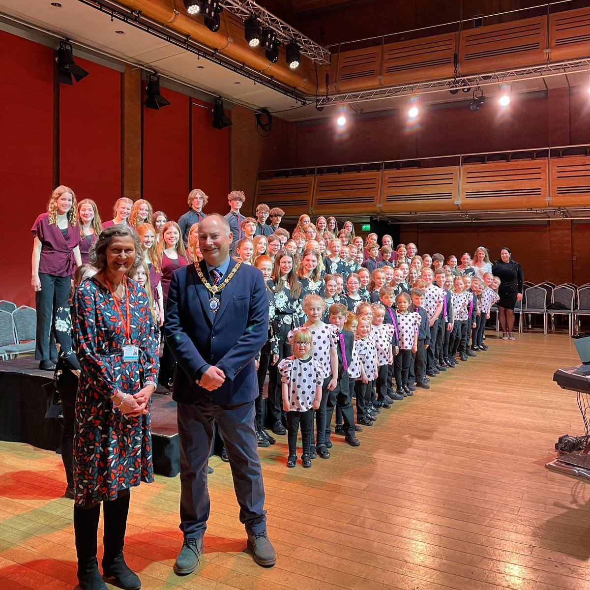 A fantastic turn out tonight for the Spring is Sung concert, performed by The Voice Squad and hosted by West Suffolk Council Chair, Cllr Roger Dicker. The event raised funds for the Chair’s chosen charity, Our Special Friends. @OSF_Charity @VoiceSquadChoir @TheApexVenue