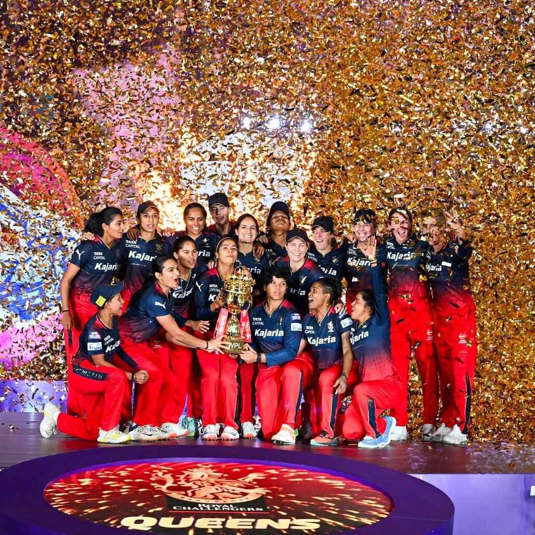 The 𝓮𝓮 𝓼𝓪𝓵𝓪 𝓬𝓾𝓹 𝓷𝓪𝓶𝓭𝓮 dream finally comes true! 👏 Congratulations, @RCBTweets on winning your maiden #TATAWPL trophy 🏆