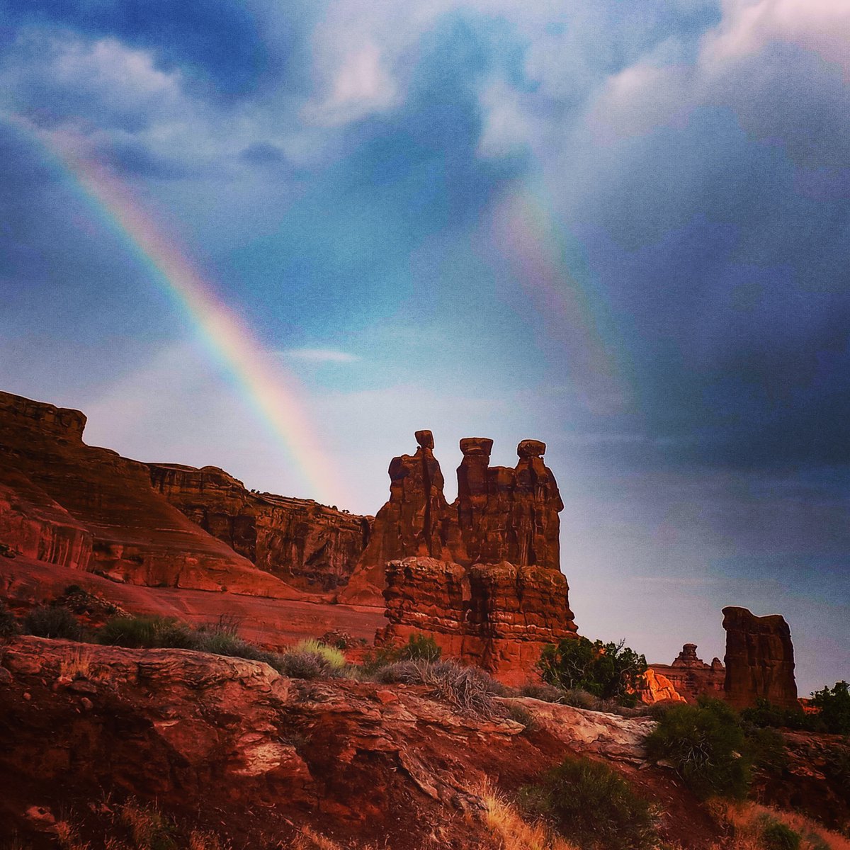 Double the rainbow, double the luck!🍀🌈 You might not find gold out in the park, but you'll find plenty of beautiful views and red rock! NPS Photo: David Gomora