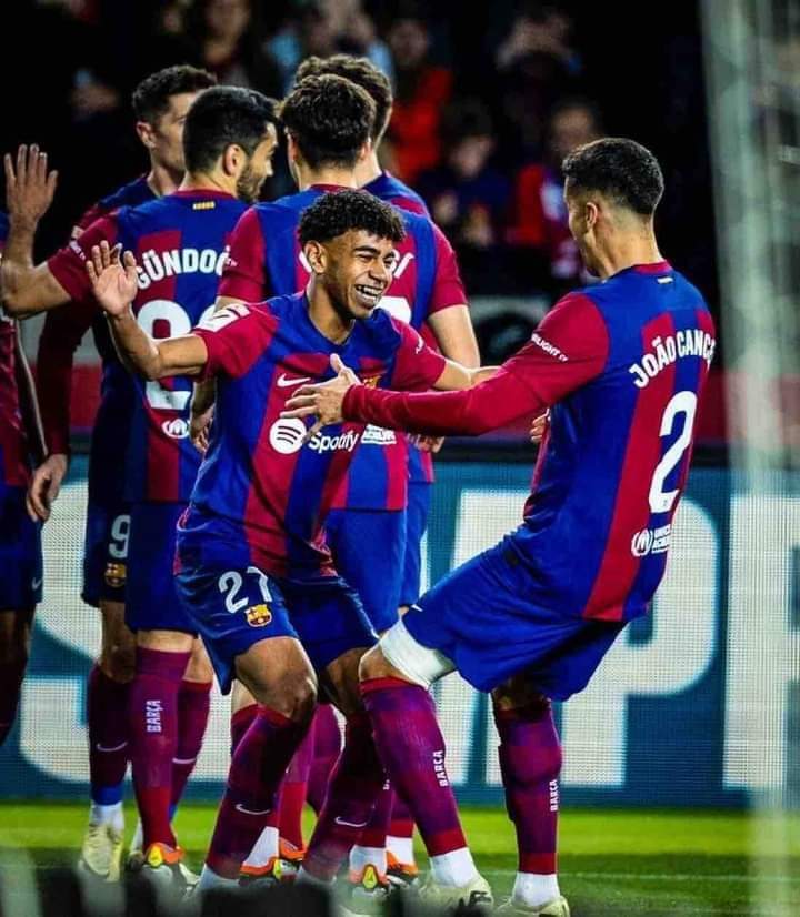 من ملّذاتِ الحيّاة ، يومٌ أراك فيّه ❤️💙✅

فيسكا بارسا دائما وأبدا 🔴🔵💪✅