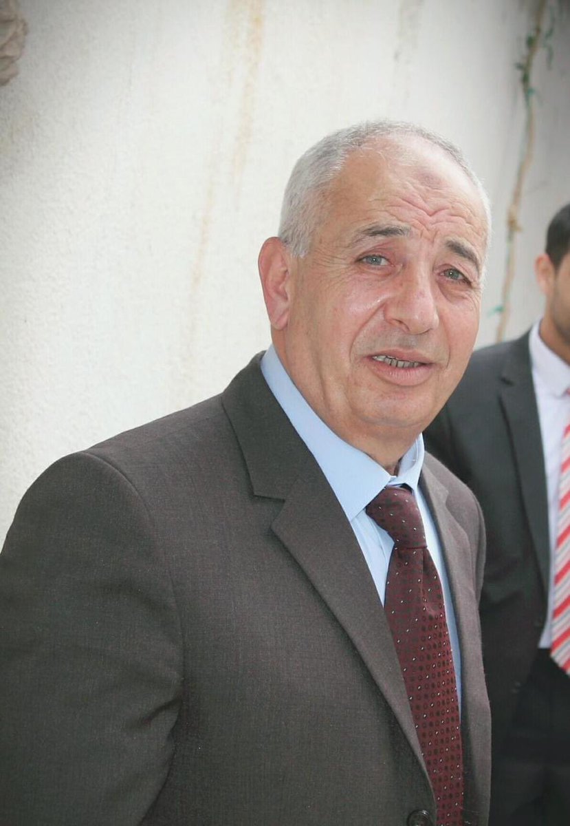 Timesofgaza's tweet photo. Dr. Hamdi Baroud was an esteemed professor of law and previous dean at Al-Azhar University. He was abducted from Khan-Younis by the IOF on January 27.

Today his deceased body was  found in an area where the Israeli army recently withdrew from, riddled with bullet wounds. https://t.co/a8eXzIHOV7