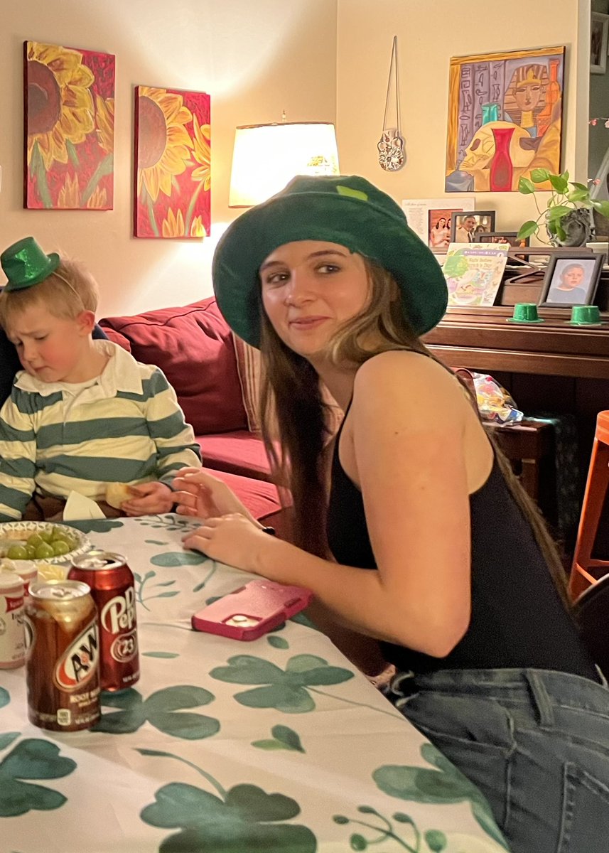 ShakesisterGrim's tweet photo. Happy Saint Pa’s Day!☘️
#StPatricksDay #SaintPatricksDay #StPaddysDay #Family #FACup #march #stp #saint #saints #saintp #saintPa #Pa #sundayvibes #sunday #willpower https://t.co/7GCkhML6QI