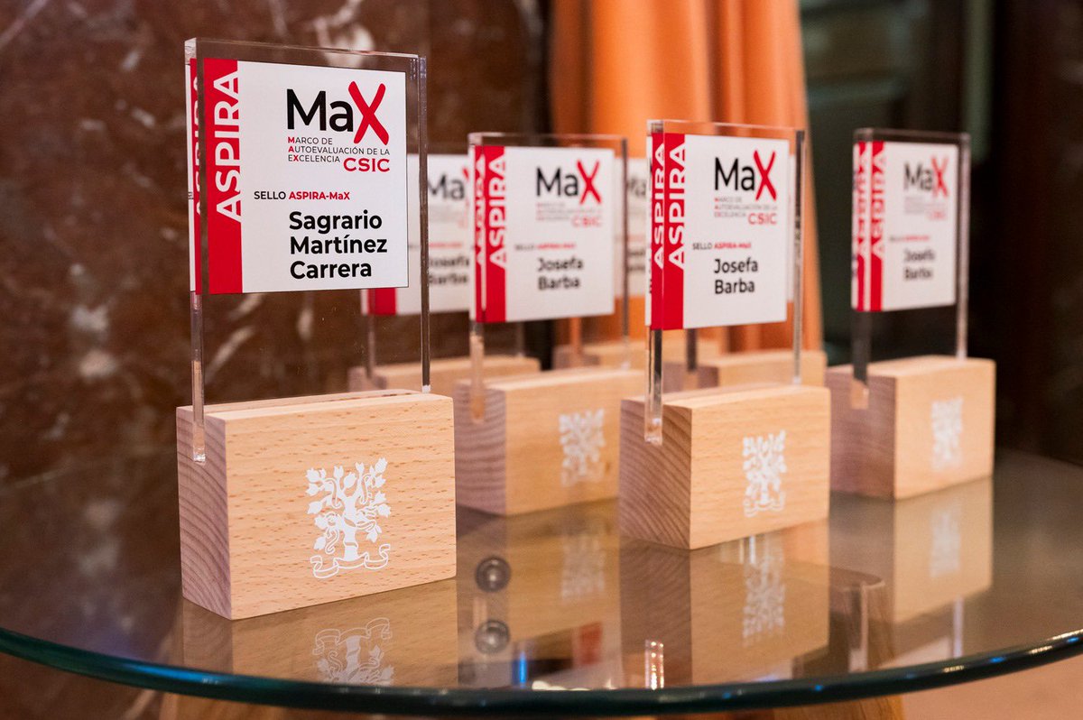CSICprotocolo's tweet photo. @delPinoE @RJBOTANICO @CSIC @DLGMA_CSIC @Cienciamento El @CSIC presentó el proyecto de excelencia científica #MAX_CSIC, que busca promover la investigación puntera de la institución con un marco de autoevaluación accesible a todos sus centros, ayudas económicas y distintivos para reconocer el esfuerzo. https://t.co/ZEj0xzWhgl