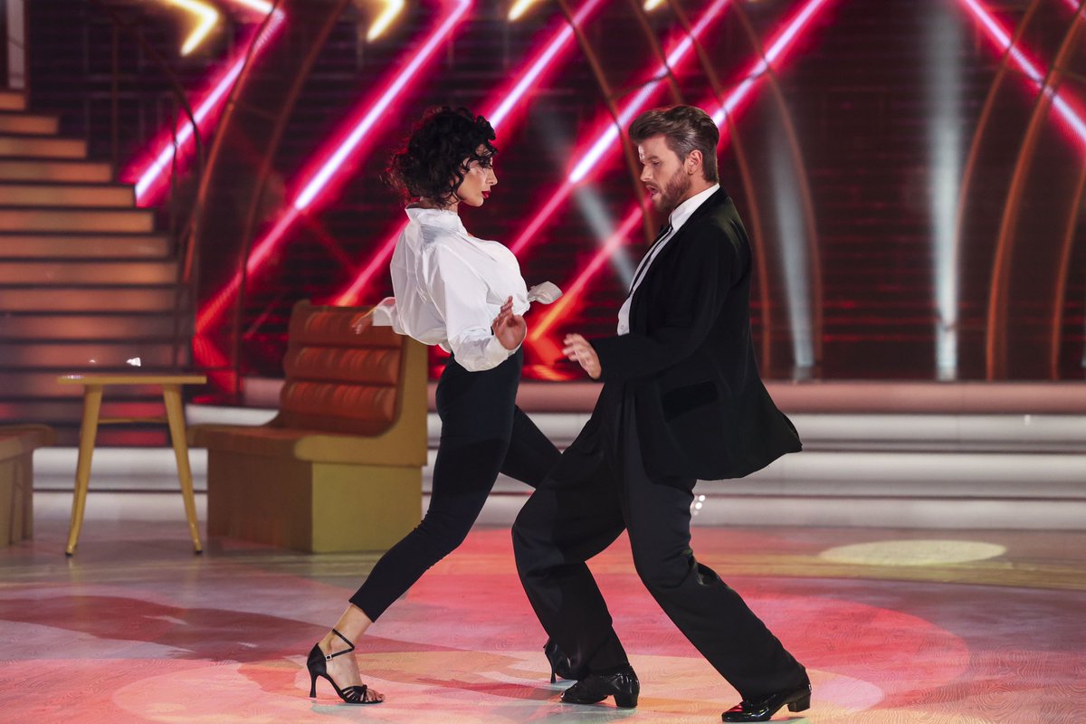 The judges wanted a sensation sequel to David and Salome’s jive... and they delivered! 30 points 😎 #DWTSIRL