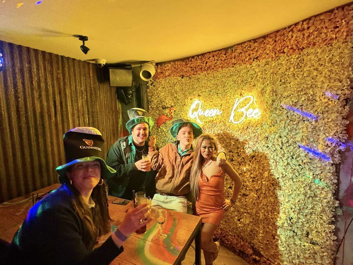 🍀🇮🇪🌈👸🏽💛 happy Saint paddy's day