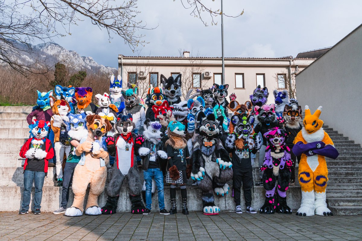 We kicked off with our first meet of 2024 in Ajdovščina this weekend and had an outstanding attendance!🤯❤️ Thank you all for attending and we hope to see you again soon... Perhaps on May the 4th at Piknik plac, near Ljubljana?😉 📸 @shmonnyx