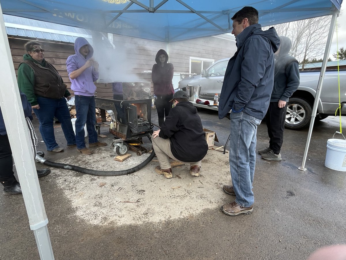 Jones_Assembly's tweet photo. (2/3) If you missed out on #MapleWeekend, itβll be happening again next weekend! So be sure to check out all the other great maple farms & producers in the 115th district, which includes:
Bechard's Sugar House, Brandy Brook Maple Farm, Cannons Ridge Maple, Chazy Lake Maple⦠https://t.co/URDrb86i7H