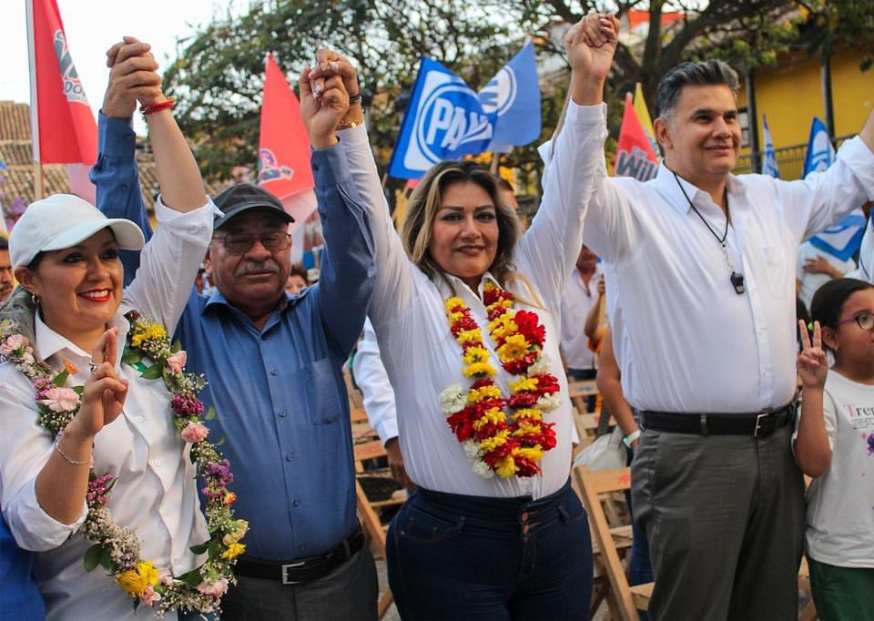 Con gran entusiasmo y amor por #Chiapas, llevamos a cabo el evento de arranque de campaña junto a mi amigo y Candidato al Senado <a href="/WillyOchoa_G/">Willy Ochoa</a>, en donde tuve la oportunidad de saludar a la gente del Distrito 8 y platicar sobre este proyecto de unidad para recuperar el rumbo.