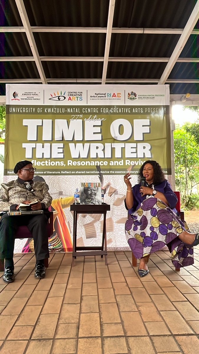 Exciting day at #TheTimeofTheWriter festival meeting Dr. Makaziwe Mandela, Nelson Mandela's eldest daughter. Her insights on writing her father's biography were very enlightening. Thrilled to share my novel with her! #AfricanNarratives #OwnVoices 📚