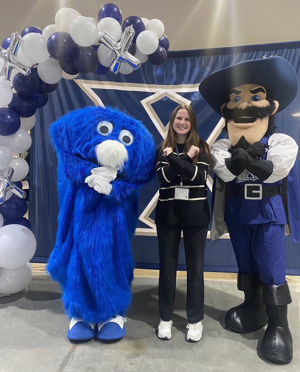 NicholasChinta1's tweet photo. Boom!!!! Sweet girl headed to Xavier. https://t.co/HZ8Hnq7sok