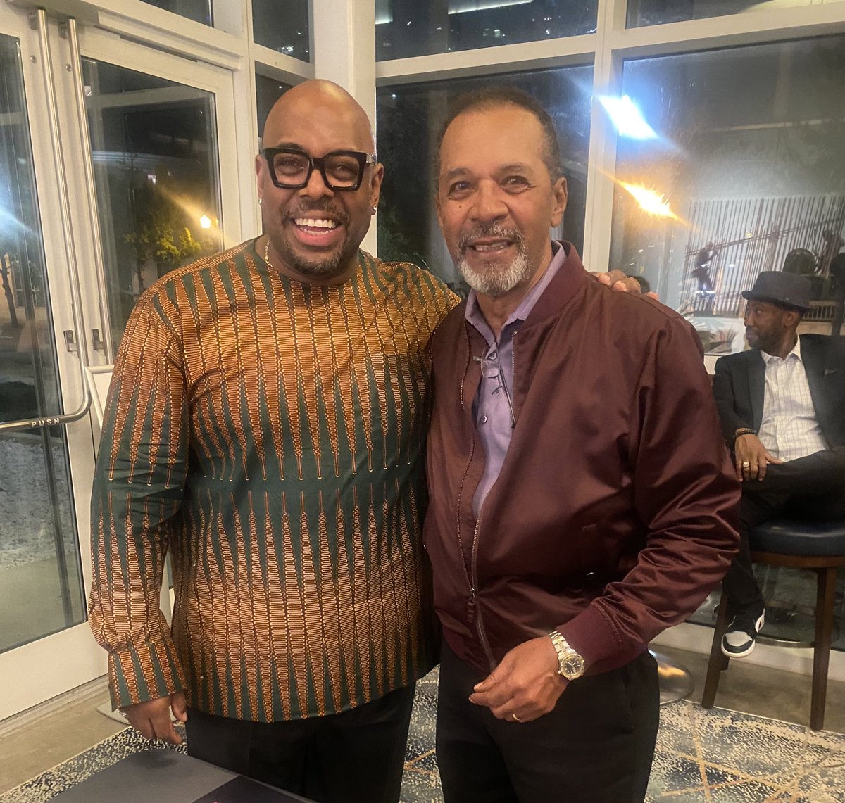 Last night at the @drphillipsctr in Orlando, I was quite surprised to find out that the legendary actor and songwriter, Clifton Davis, was in the audience diggin’ the set! 😊 Thanks for coming, sir! #Amen #ThatsMyMama #HelloDolly #NeverCanSayGoodbye #MadamSecretary