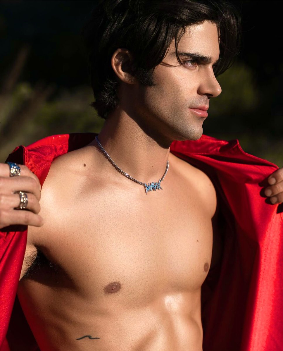 𝘾𝙝𝙖𝙙 𝙃𝙖𝙡𝙚-𝘾𝙖𝙫𝙚𝙣𝙙𝙞𝙨𝙝 (@goldenprettyboy) on Twitter photo 