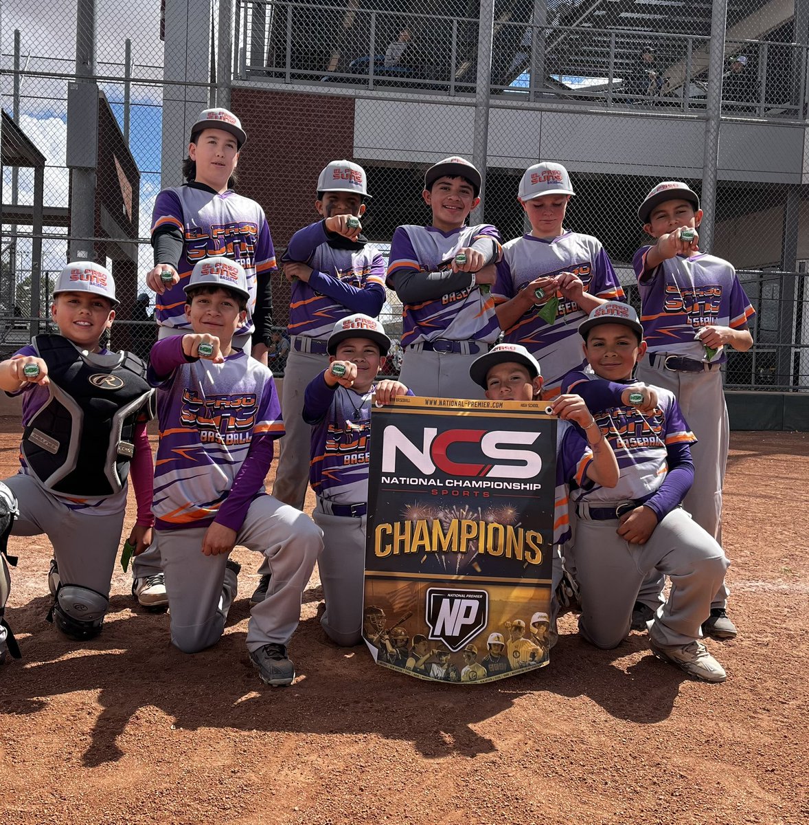 Armando Ayala tweet media