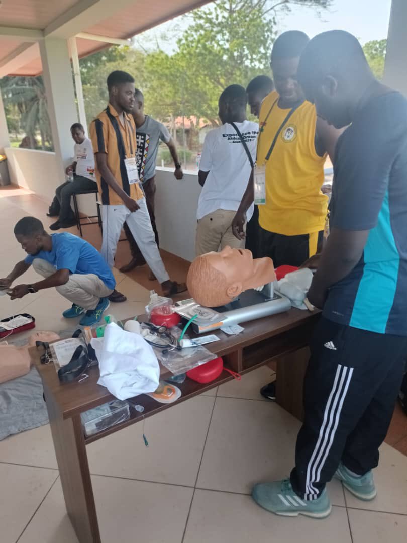 RugbyAfrique's tweet photo. As the 13 African Games takes place Accra, Rugby is represented for the first time by several countries. 
Ahead of the first set of rugby games, Rugby Africa has been providing training for officials of rugby matches at the dedicated rugby stadium, university of Ghana! https://t.co/aF2PezApIO