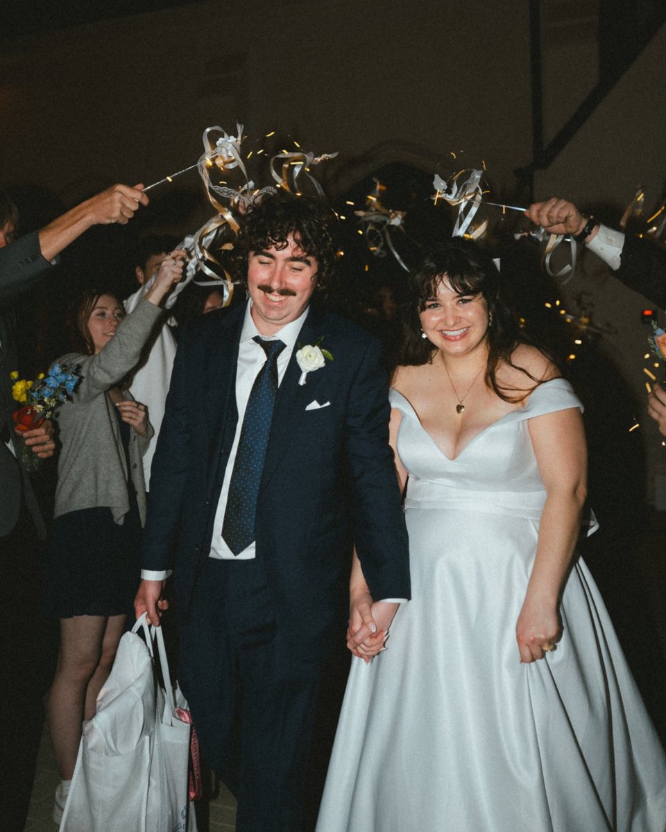 beanbriz's tweet photo. More weddings https://t.co/OFgwTD8DTS