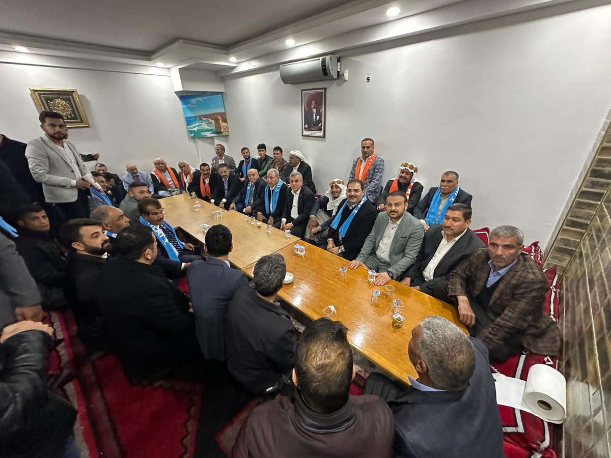 mcanpolatnet's tweet photo. Muhteşemsin Karşıyaka.

Belediye Meclis Üyesi adayımız Sn. Halil Demir'in seçim irtibat ofisini;
Büyükşehir Belediye Başkanımız Sn. Zeynel Abidin Beyazgül, 
AK Parti Genel Merkez Siyasi ve Hukuki İşler Başkan Yardımcımız Sn. Kemalettin Yılmaztekin, 
önceki dönem Milletvekilimiz Sn. Seydi Eyyüpoğlu, 
İlçe Başkanımız Sn. Mustafa Bağmancı,
Belediye eski Başkanı Sn. Ahmet Bahçivan ve kıymetli vatandaşlarımızın katılımıyla gerçekleştirdik.

@zabeyazgul @KmlttinYlmztkn @Seydiamca @mbagmanci63 @ahmetbahcivan63