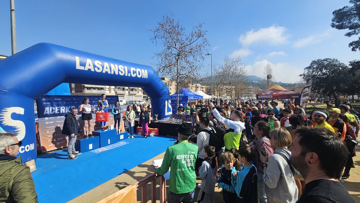 LaSansi's tweet photo. Serjogins (Letònia) i Milanesi (Argentina) als 16 km. i Valverde i Bakraci (Kosovo) als 6 km. campions de la 5a Lloretrail Acerko 2024
Una matinal amb 525 inscrits, i atletes de 17 nacionalitats.
També hem organitzat les 1er kids races by Kids&amp;us amb més de 100 dorsals esgotats https://t.co/4hYurvF33B