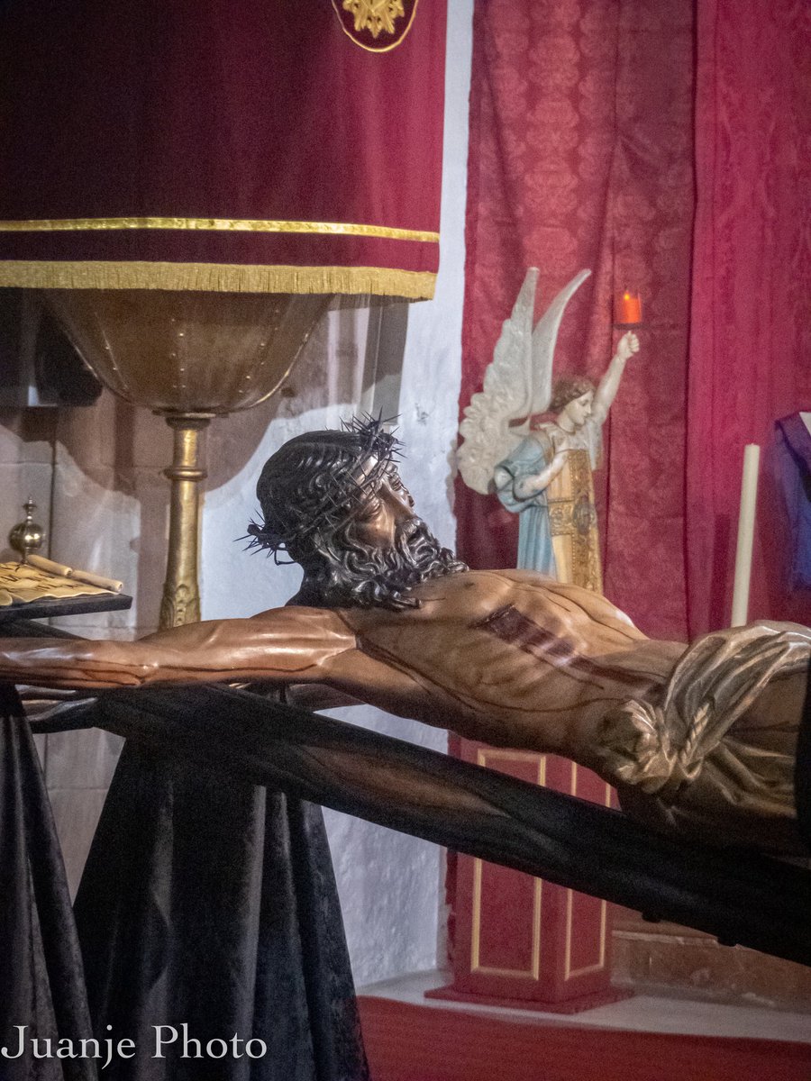 Sevilleando_'s tweet photo. Besapies al Cristo de las Almas https://t.co/WW5ZvIgGIT