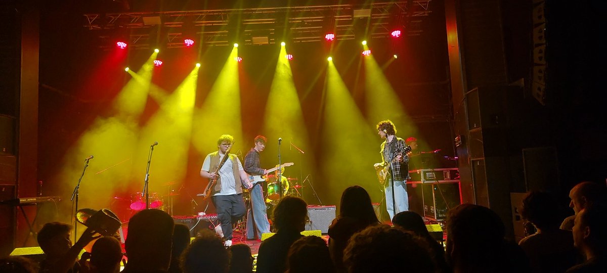 Wigan_music's tweet photo. Wigan lads @mundane_act headlining the event in style @GMMusicHub Battle Of The Bands
#Manchesteracademy2 https://t.co/X29GxB6aKB