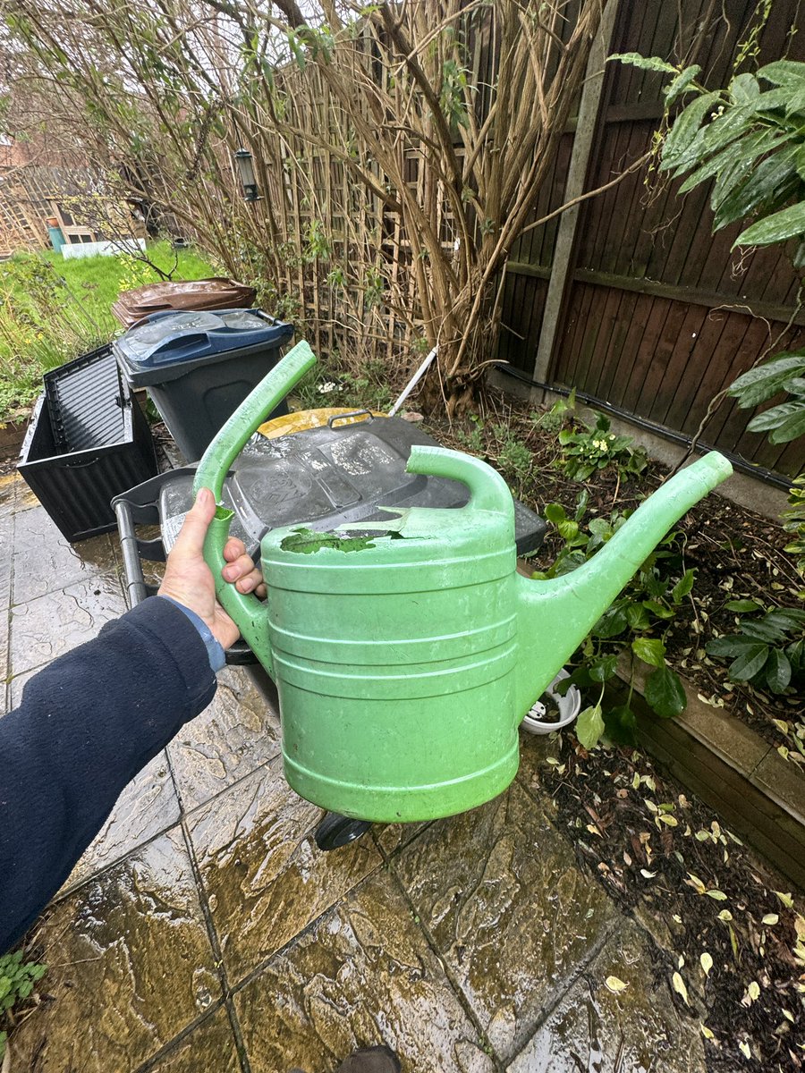 Sadly this watering can rescued secondhand from next doors vacant allotment six years ago has finally given up the ghost. #thankyouforyourservice