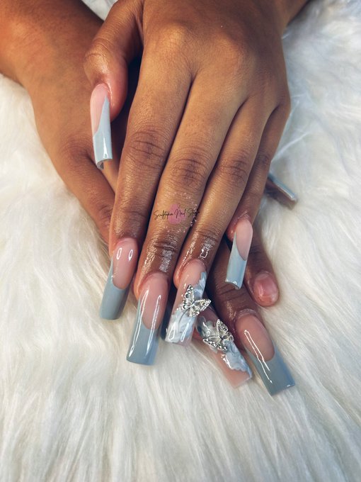 Excuse me! Look at the full set I did last night.  The application, the cuticle area, the thickness of<a href="/tag/mvsales"class="tags"><span>#mvsales</span></a>