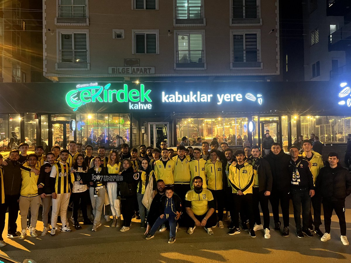 1907 ÜNİFEB Afyon Kocatepe Üniversitesi örgütlenmesi Trabzonspor - Fenerbahçe maçını izleme organizasyonumuzu gerçekleştirdik. Katılan tüm üyelerimize teşekkür ederiz.