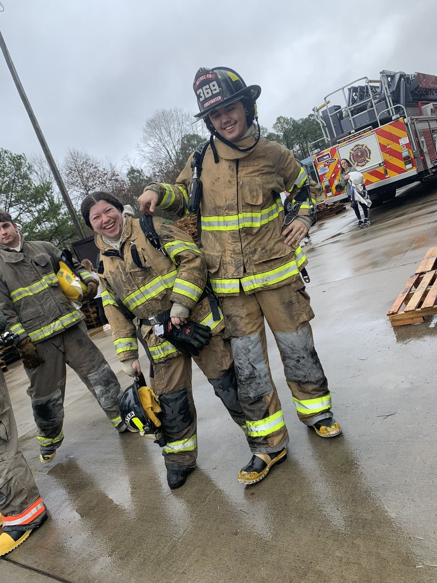 cloverhighcte's tweet photo. At the recent Fire/LOE games in Spartanburg, CHS’s Fire Combat Challenge Team were “on fire” as they led the way by placing 1st and 2nd Place  in multiple events! 🔥🔥🔥👨🏿‍🚒🧑‍🚒👩🏻‍🚒
#blueeaglesready2work ##keepingitreal #firesciencestudents #studentcompetition #cteinsc #futureheroes https://t.co/CWJfVn7MZ8