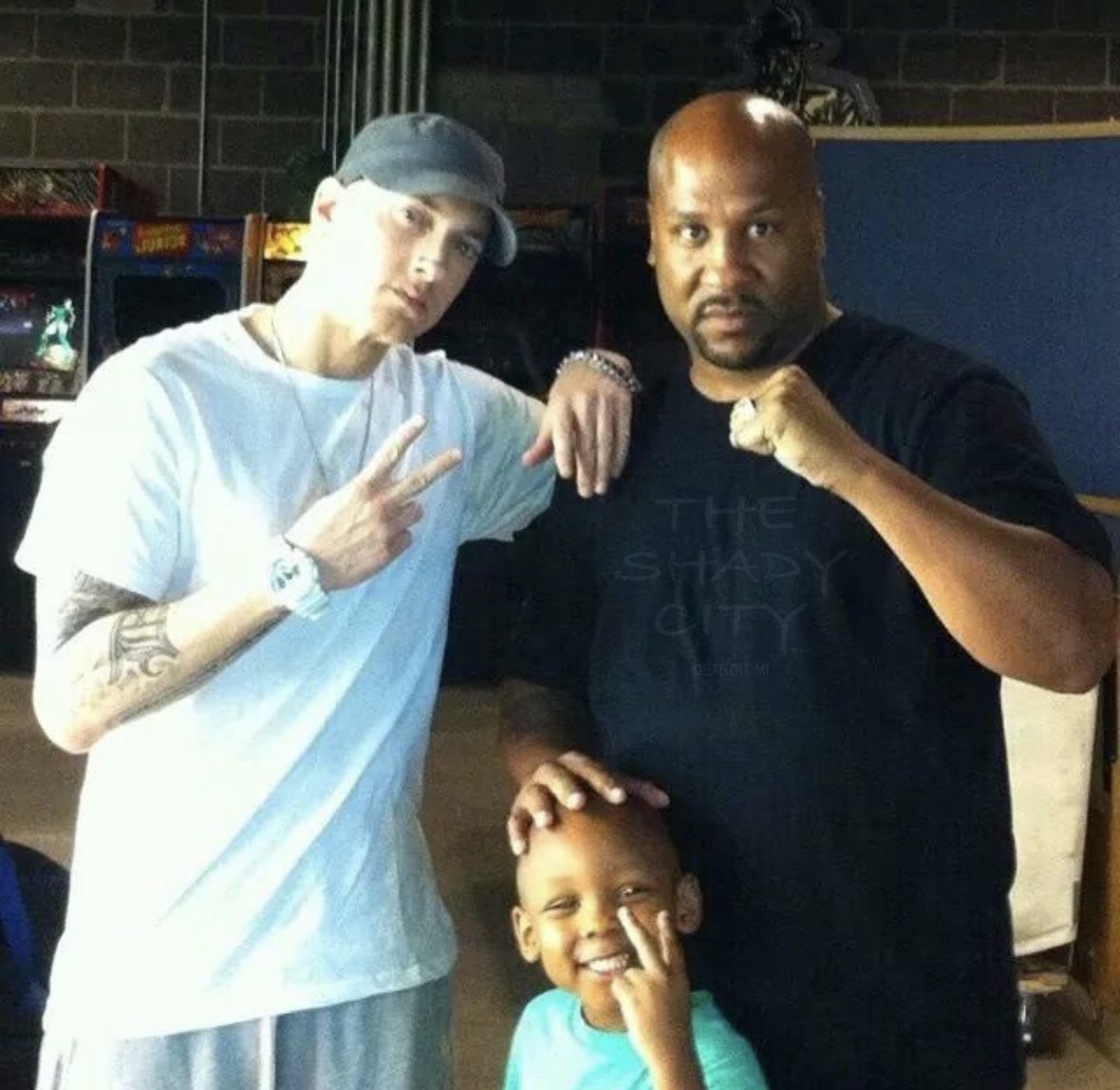TheShadyCity's tweet photo. HAPPY G DAY TO THE LEGEND SWIFTY @McVayD12
#D12 #swiftymcvay #shadyrecords #theshadycity https://t.co/c9WU5OxIpL
