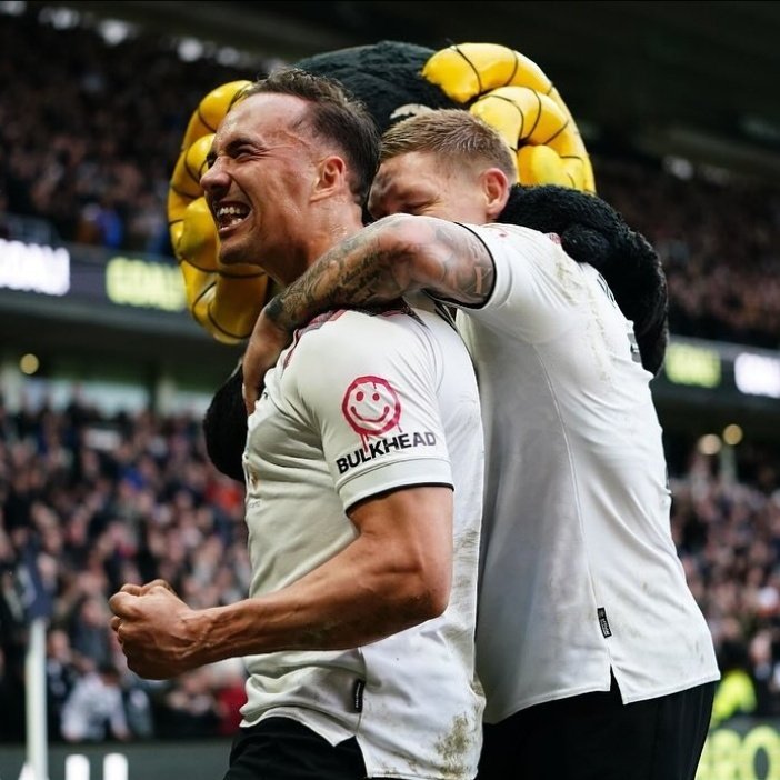 Derby's passion and desire to win got them the 3 points yesterday, and what a win it was! 🧱 Incredible Back 3 😍 Joseph Wildsmith ❤️ Heart & Desire 👏🏻 ELECTRIC Atmosphere 🖤 And much more! Listen below 🐏 #DCFC 🔗 pod.fo/e/227eb2 📽️ youtube.com/live/olXBsbzwG…