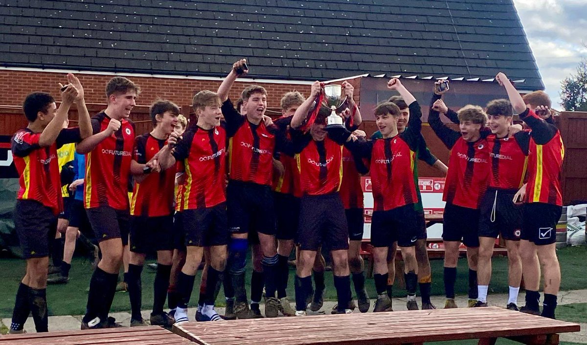 FrodshamJFC's tweet photo. Congratulations to our our U16 Town team lifting the District Cup today against a strong @WavertonAfc team. Great contest, super game 👏👏👏 https://t.co/nym6dLEAh2
