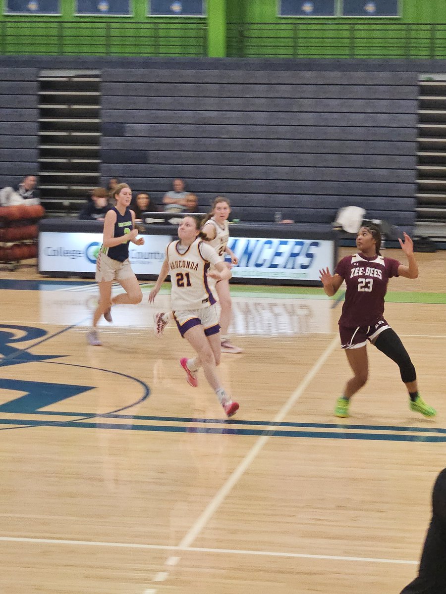 GOWHS_GirlsBB's tweet photo. What a way to end your career in a Bulldog uniform! 25 points in the All Star game(7 3's)! Way to go @efranckkk! Going to miss you but can't wait to see what you accomplish at Luther. https://t.co/PX6J4wCtcn