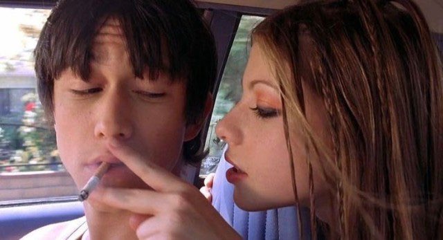 michelle trachtenberg smoking cigarettes michelle trachtenberg in 'mysterious skin', 2004