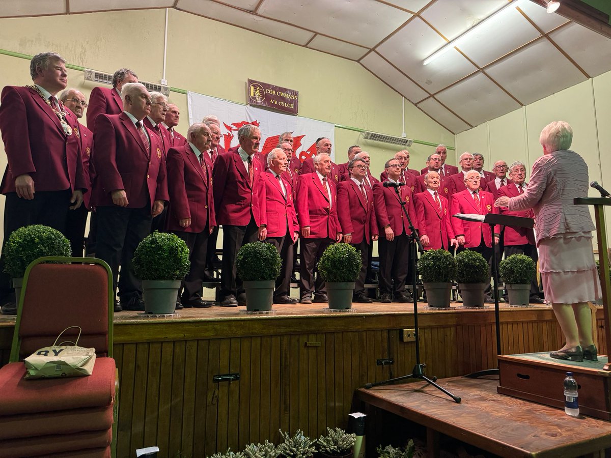 Côr Cwmann tweet media