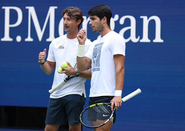 4 - @carlosalcaraz 🇪🇸 ha conseguido cuatro títulos #masters1000 #ATP hasta el momento, los mismos conseguidos por Juan Carlos Ferrero, su actual entrenador. Hoy el discípulo podría superar al maestro en torneos de este nivel. Consejo. #IndianWells #TennisParadise