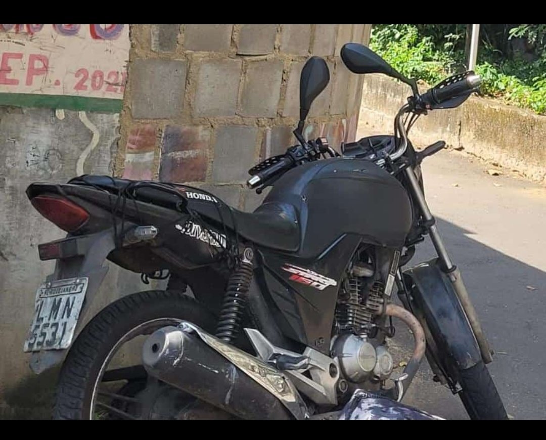 Moto roubado na mineira de manhã qlqr informação entra em ctt meus amg... 💔