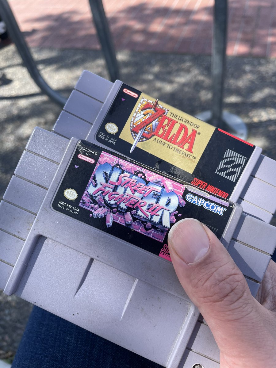 NeccoBus tweet media