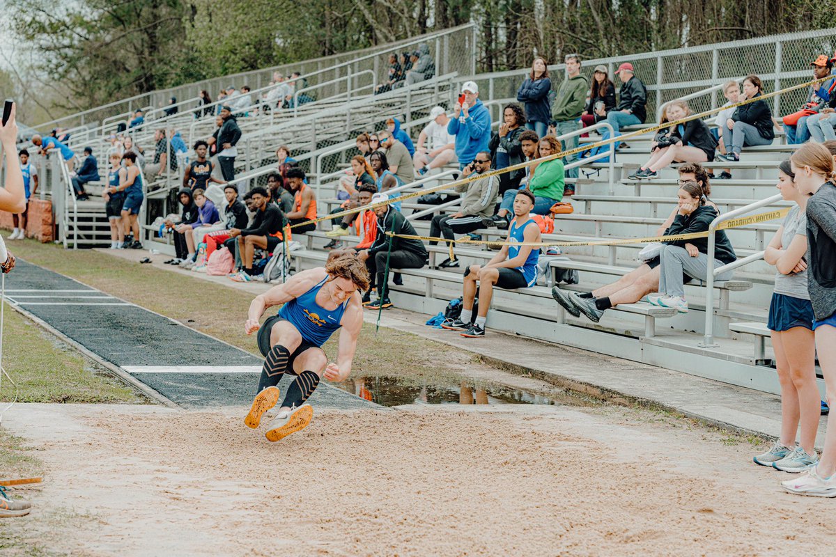 walker_rux's tweet photo. - 1st in Jim Tate Relays at St. Paul’s
- 1st in St. Patricks Day Meet at Gulf Shores (4th in Triple)
Finding form and having fun https://t.co/dYsA8ZEvpm