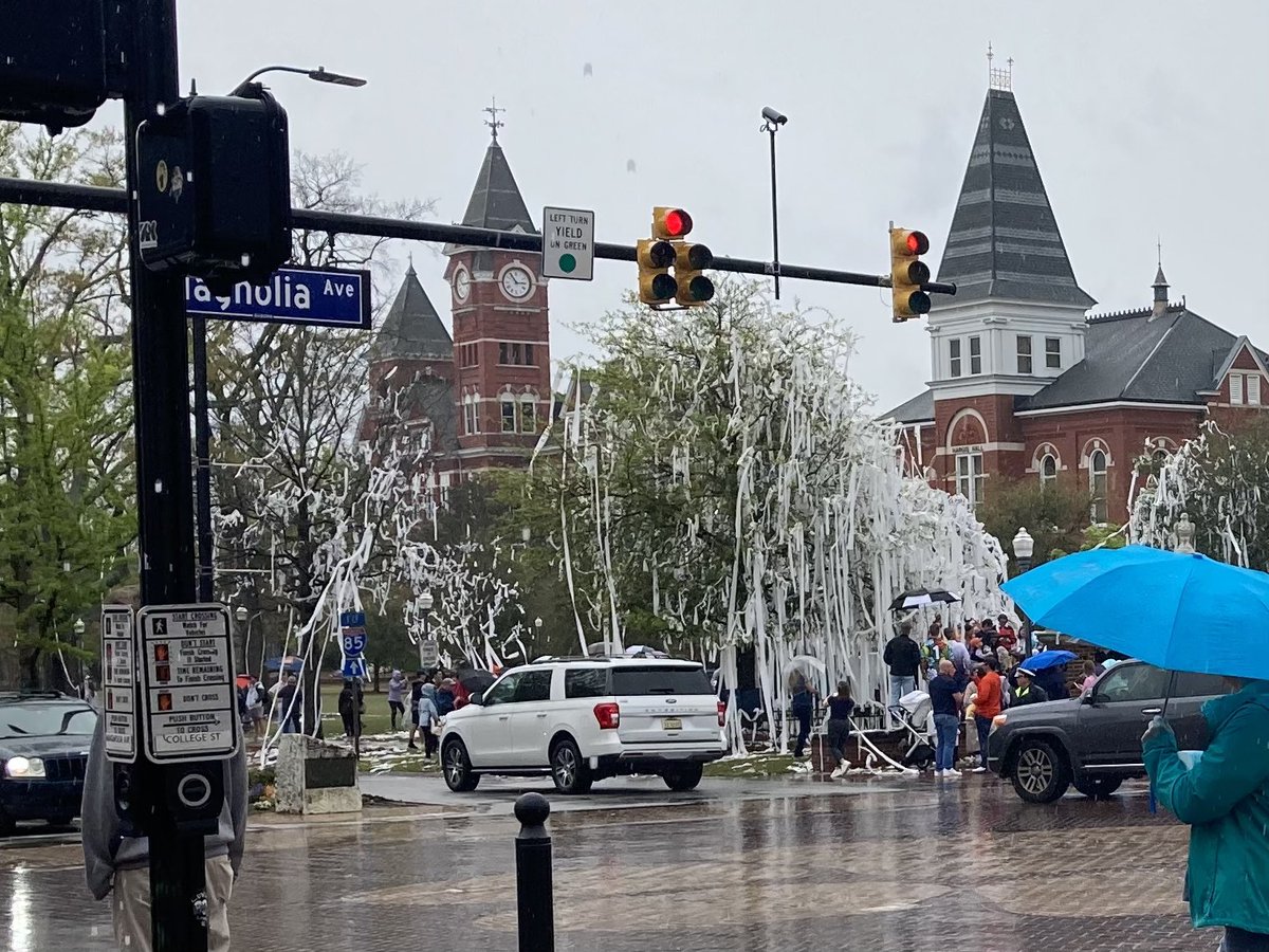 LauraKlugh1's tweet photo. @AuburnMBB https://t.co/NMKNoVf0gN