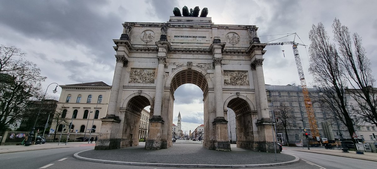 Railwaygirl2018's tweet image. What a epic day this #DispatchersOfTwitter has had exploring Munich😎 

✅️1 New city visited!🥳

It definitely is a city full of charm &amp;amp; beauty around ever corner🥰

Here are a couple of photos from my trip around Munich!🏙
#Germany #Sightseeing #Tourist #Travelling #NewPlaces