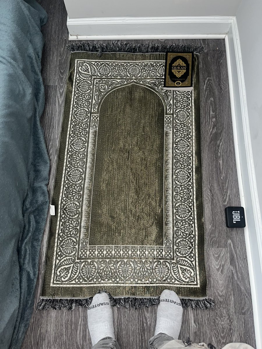 AlmightyMansa's tweet photo. ASR trying my hardest for this ramadan inshallah assalamualaikum https://t.co/8WORyogU27