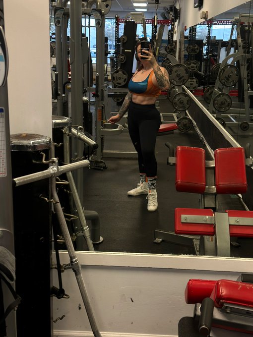 going super saiyan in this hoe https://t.co/YiM1Q9heTG