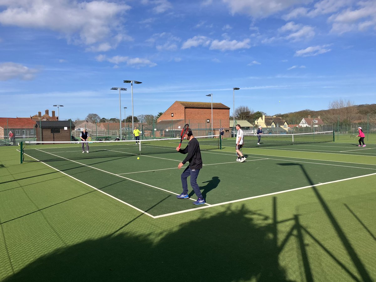 Our March Mixed Doubles Monthly social took place yesterday and congratulations to our newly appointed incoming chairperson Steve Stacey who amassed a grand total of 23 games! 🏆👏👏#cromertennis #blueskies #enjoymoretenniswithus