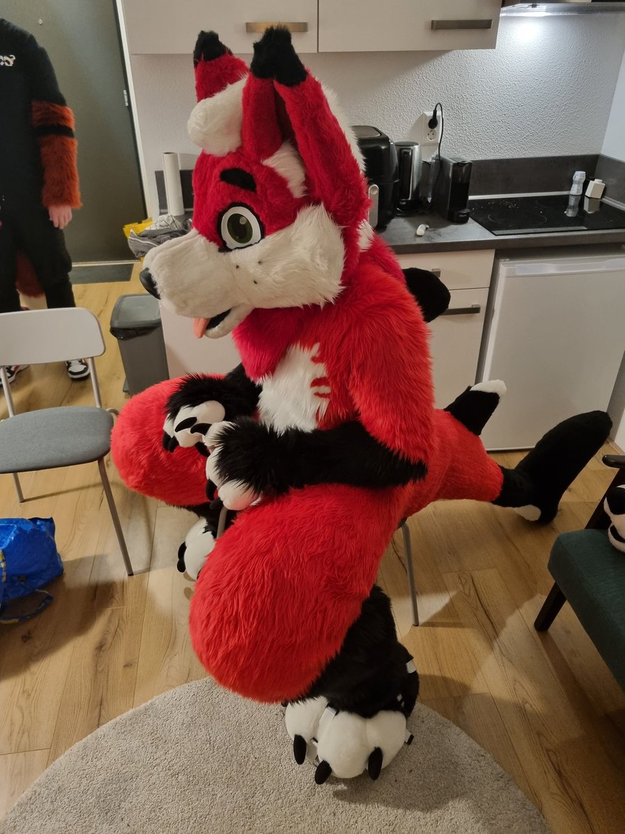 It's the only possible way for me to sit down 🙃