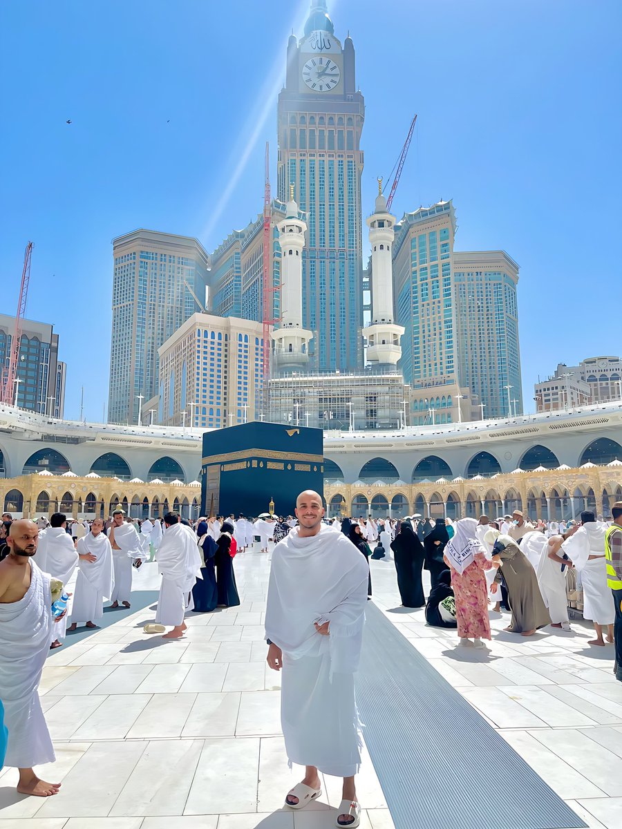 m7md_Reda_'s tweet image. " طاب اللقاء وقرّت العيون وارتوي القلب " 
الحمدلله علي التيسير والتمام الحمدالله الذي بلغنا مكة ويسّر لنا عمرتنا اللهم تقبل مننا 🤲 🕋 ♥️