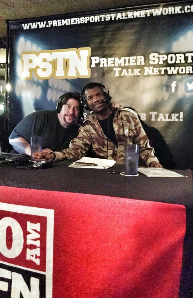 parkerandtheman's tweet image. It's #StPatricksDay how bout it!  Rob and I did "live" radio shows all over Metro Detroit way back when.  Dick O'Dows, Malarkey's, RP McMurphy's, Old Shill, Duggan's, etc.  We had our share of #greenbeer and some corned beef n cabbage.  Yes we DID!  So, be careful out there today