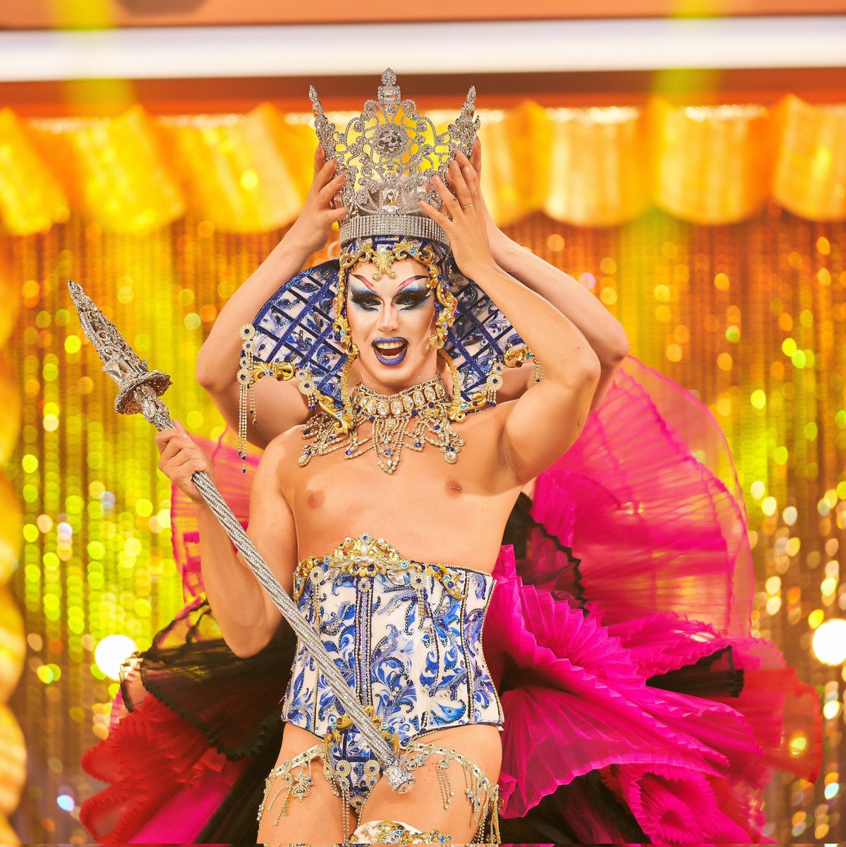 dheurymy's tweet photo. #DragRaceEspaña
E temos WINNER coroada na Espanha, cariño.
Parabéns, Drag Sethlas, pela temporada maravilhosa que nos proporcionou! #TeamSethlas
Ganadora, cariño! https://t.co/XNkQZxaikF
