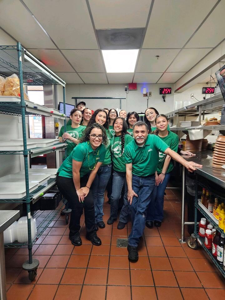 Team Las Estancias never misses a holiday! Its just another piece of this team's Chilihead culture. Looking SHARP! #Chilis #chilislove @JBarraza6 @train3rgirl @TobyBarela