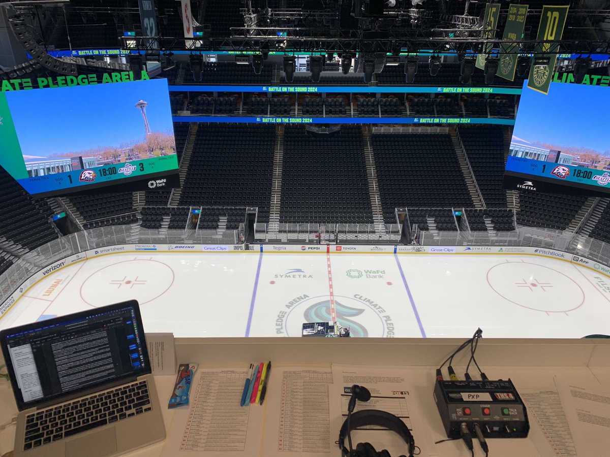 Benton_Mike's tweet photo. This place seems familiar. 

Battle on the Sound time! 

+ @pdxwinterhawks at @SeattleTbirds 
+ TV: 5pm on @fox13seattle+ and @PortlandsCW 
+ @ClimateArena https://t.co/vkPYXNZ3kc