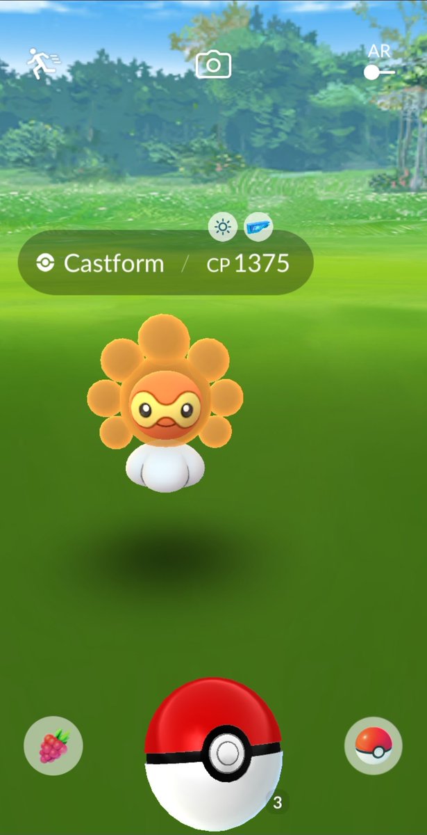 zombiesvrobots's tweet photo. @NianticHelp Is this a glitch? Why do we keep getting the sunny form from a glacial lure? https://t.co/qtg9twBxqu